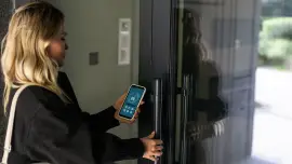 Mobile locksmith van operating in Gallery
